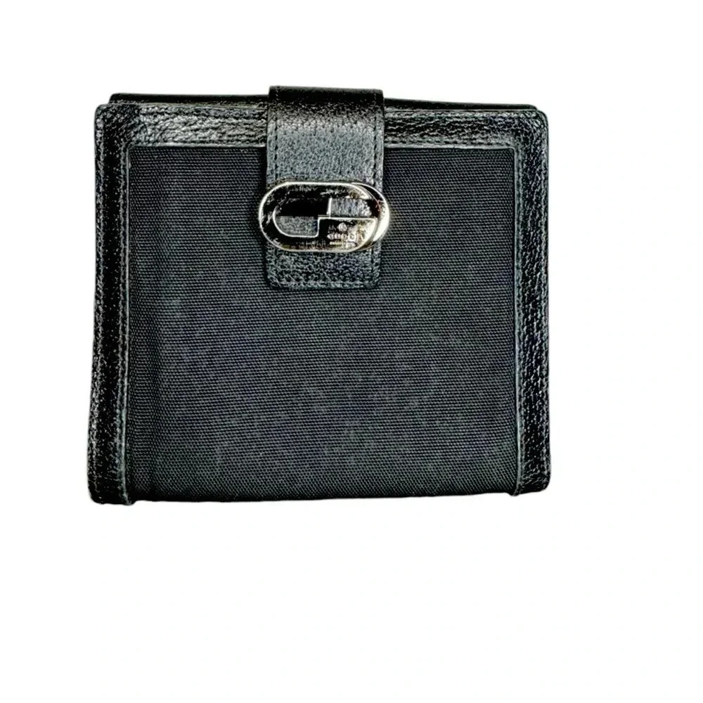 Gucci Snap Wallet